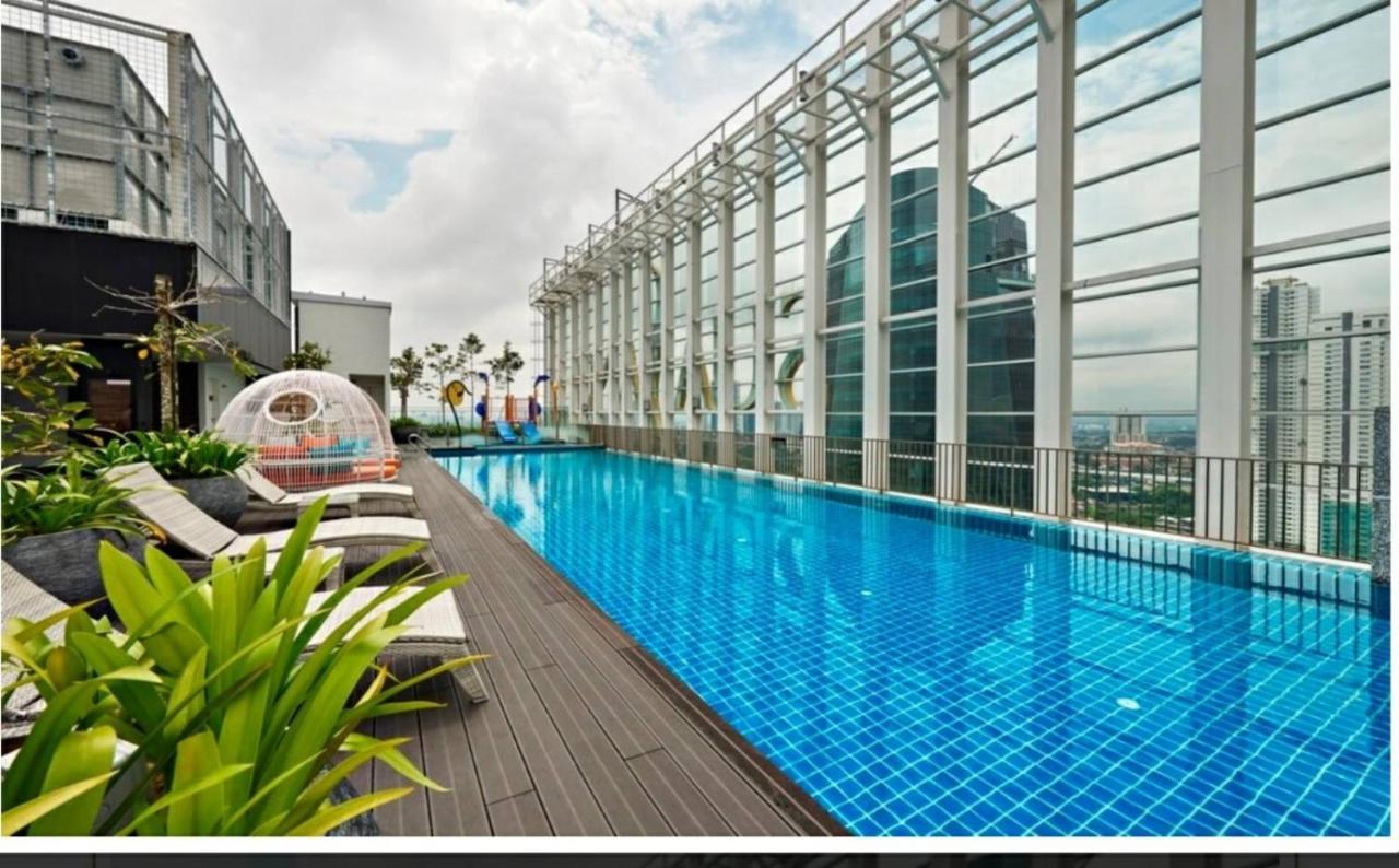 Suasana Suites D'Homestay Jb Town Джохор Бахру Екстериор снимка